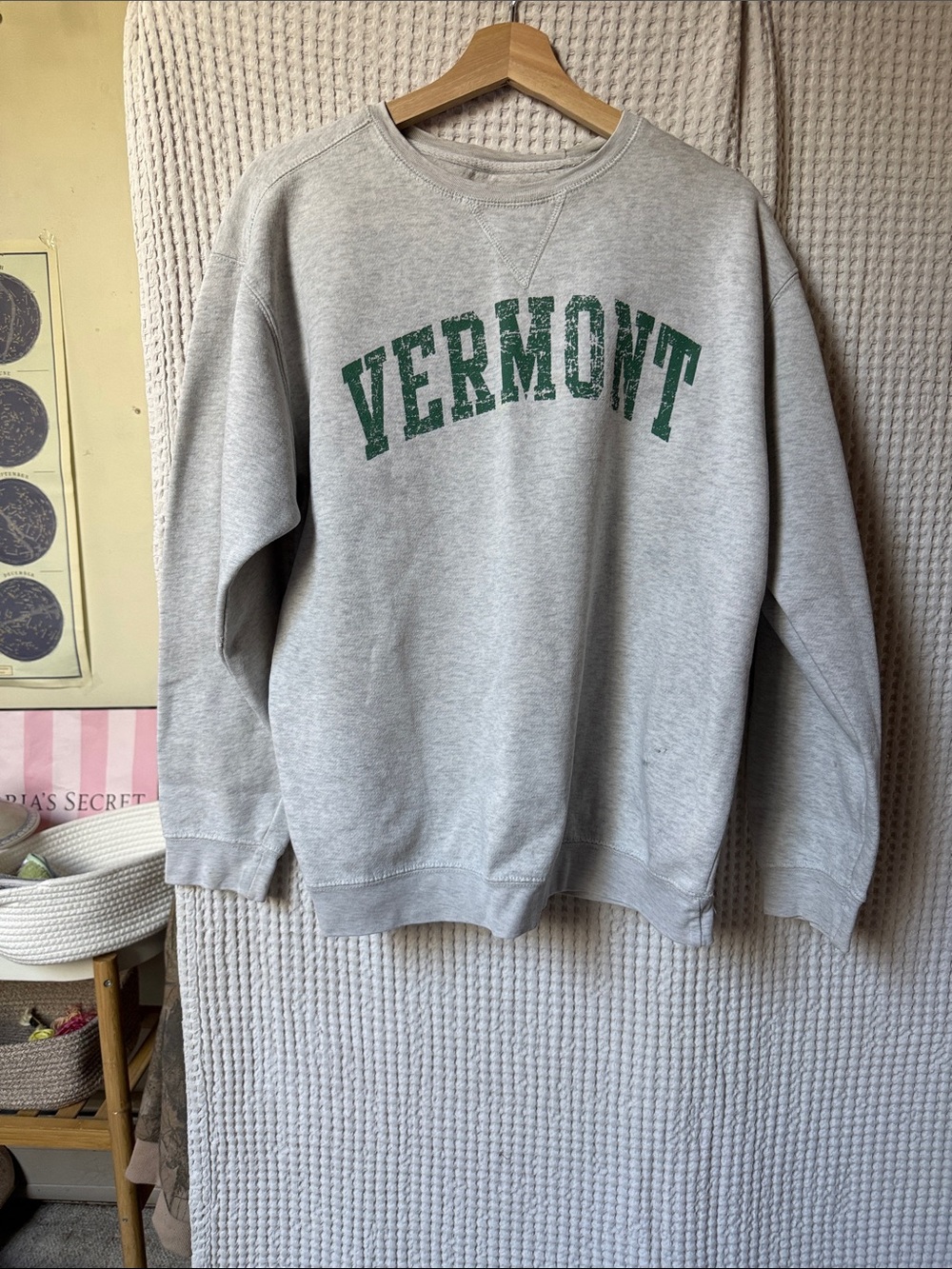 Vermont Crewneck Sweatshirt - Gray with Green Print